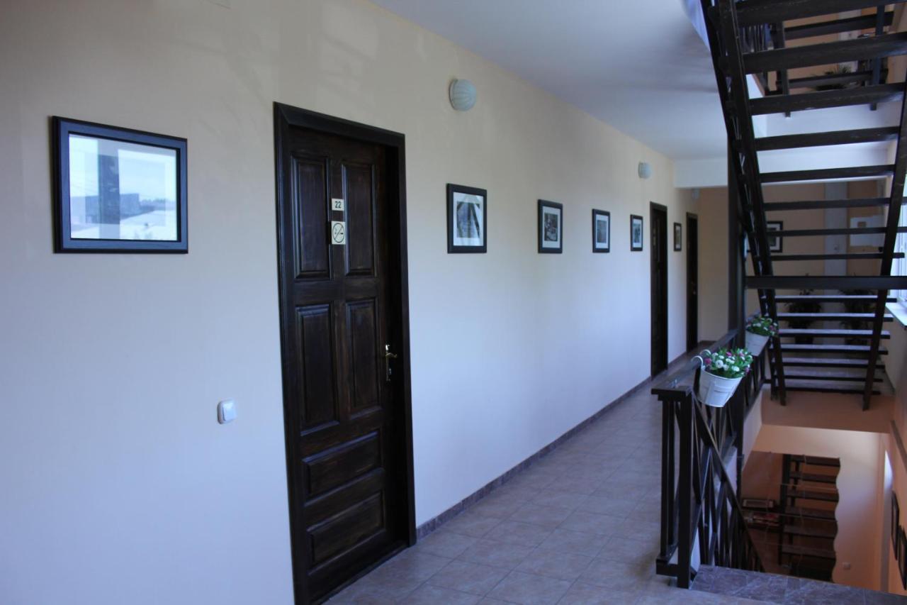 Guest House Zvanba 가그라 외부 사진